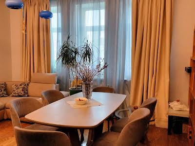 квартира за адресою Дмитрівська вул., 56а