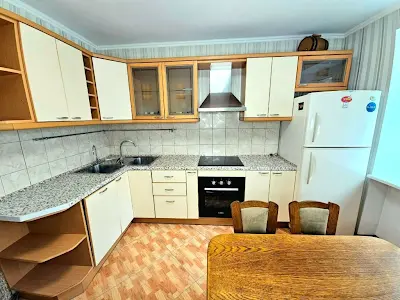 квартира по адресу Андрея Верхогляда ул. (Михайла Драгомирова), 2
