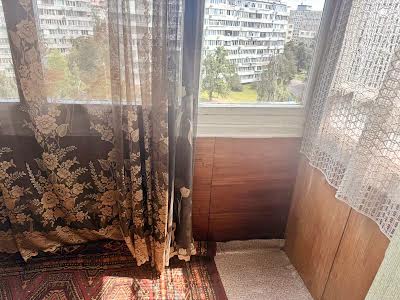 квартира за адресою Київ, Героїв полку 
