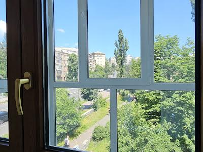 квартира за адресою Київ, Михайла Бойчука вул. (Кіквідзе), 3
