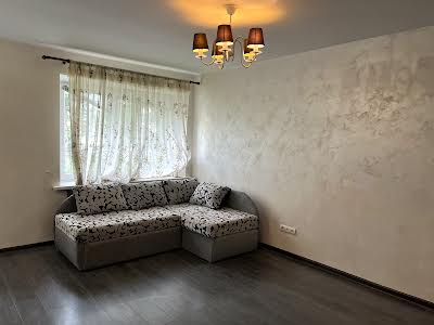 квартира по адресу Гетьмана Кирилла Разумовского ул. (Миколи Краснова), 8