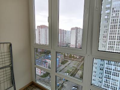 квартира за адресою Софії Русової вул., 5-Б