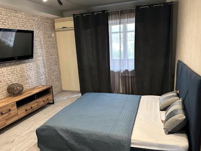 квартира по адресу Жилянська, 45