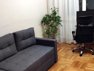 квартира за адресою Озерна вул., 24
