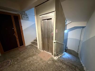 квартира за адресою Дарвіна вул., 1