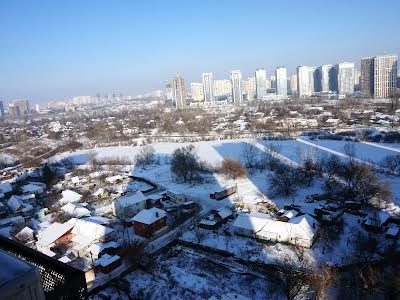 квартира за адресою Зарічна вул., 4