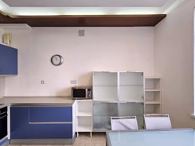 квартира за адресою Панаса Мирного вул., 8