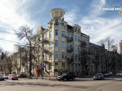 квартира за адресою Фабра, 15