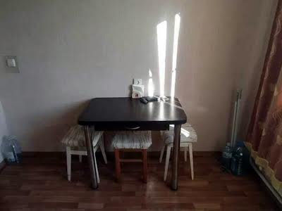 квартира за адресою Захарівська вул., 14