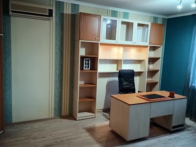 квартира за адресою Павла Тичини просп., 2
