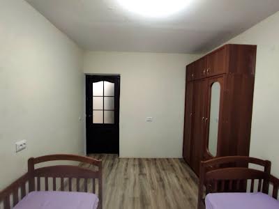 квартира за адресою с. Крюківщина, Повітрофлотська вул., 86в