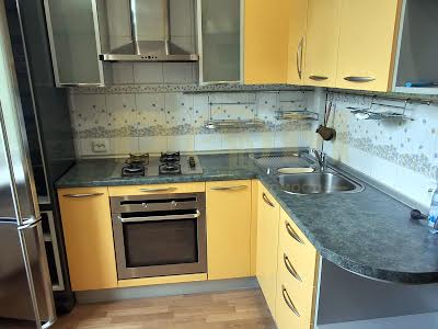 квартира за адресою Черняховського вул., 12