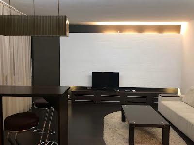 квартира по адресу Миколы Бажана просп., 12