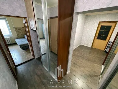 квартира за адресою Драгоманова вул., 12-А