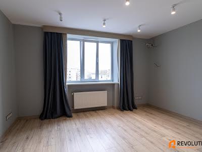 квартира за адресою Боголюбова вул., 20