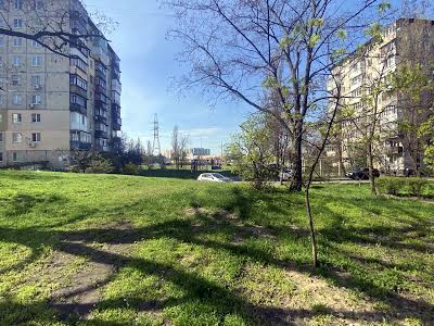 квартира за адресою Алішера Навої просп., 86