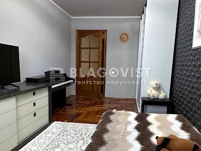 квартира за адресою Старонаводницька вул., 4-Б