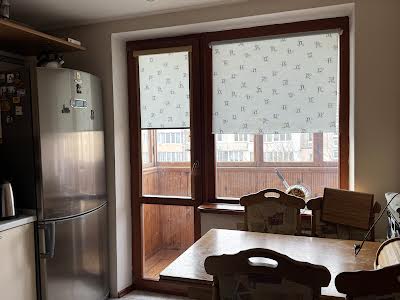 квартира за адресою Академіка Булаховського вул., 24