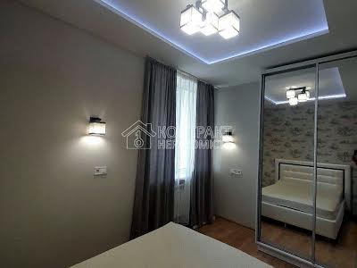 квартира за адресою Дмитрівська вул., 19