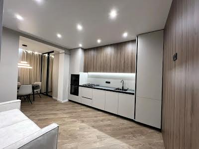 квартира за адресою Щаслива вул., 65