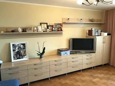 квартира за адресою Київ, Андрія Верхогляда вул. (Михайла Драгомирова), 2