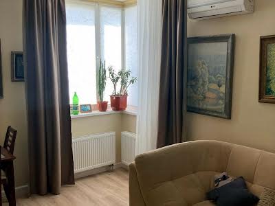 квартира по адресу Михаила Максимовича ул. (Трутенко Онуфрия), 3-Г