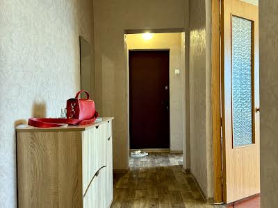 квартира за адресою Київ, Каштанова вул., 14-А