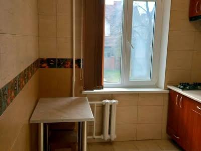 квартира за адресою Звіринецька вул., 61