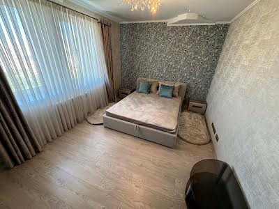 квартира по адресу Миколы Бажана просп., 14
