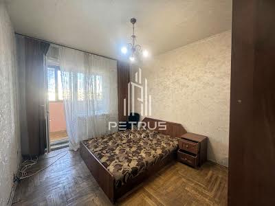 квартира по адресу Анны Ахматовой ул., 16-Б