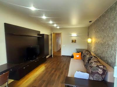 квартира за адресою Перемоги просп., 68г