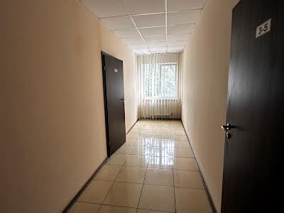 комерційна за адресою Західна вул., 3ц