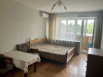 квартира за адресою В'ячеслава Чорновола вул., 33/30