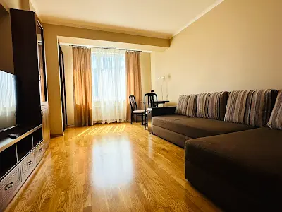 квартира за адресою Київ, Дніпровська набережна вул., 1