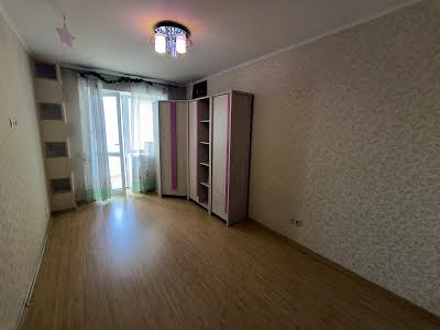 квартира за адресою Стадіонна вул., 13