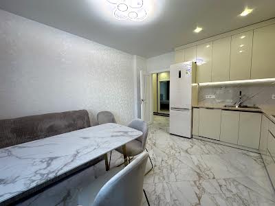 квартира за адресою Метрологічна вул., 107