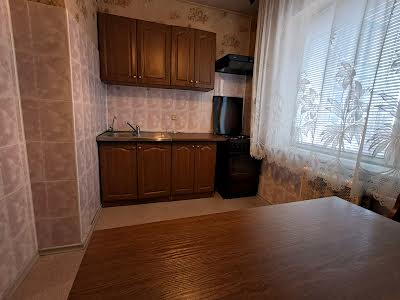 квартира за адресою Левка Лук'яненка вул. (Маршала Тимошенка), 33/35
