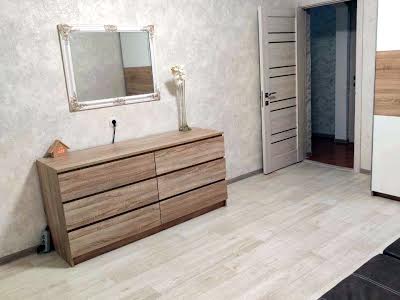 квартира за адресою Оноре де Бальзака вул., 4