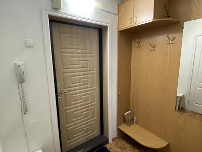 квартира за адресою Сергія Набоки пл., 4