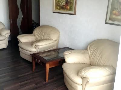 квартира за адресою Архітектора Ніколаєва вул., 3