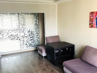квартира по адресу Героев Днепра ул., 36-Б