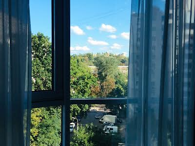 квартира за адресою Андрія Верхогляда вул. (Михайла Драгомирова), 2-А