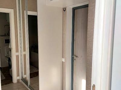 квартира за адресою Салютна вул., 2