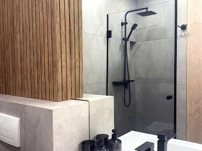 квартира за адресою Салютна вул., 2к8