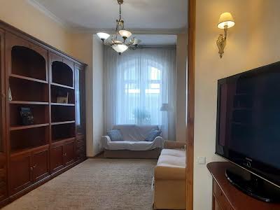 квартира за адресою Богдана Хмельницького вул., 9