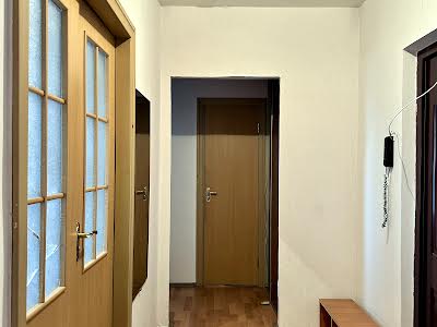 квартира за адресою Автозаводська вул., 15А