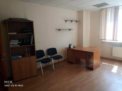коммерческая по адресу Раисы Окипной ул., 4