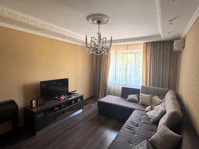 квартира за адресою Тростянецька вул., 8-Б