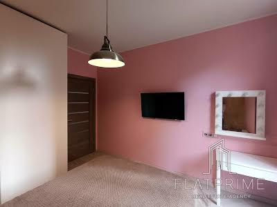 квартира за адресою Регенераторна вул., 4
