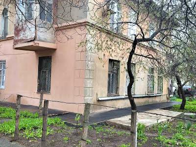 кімната за адресою Івана Франка, 45